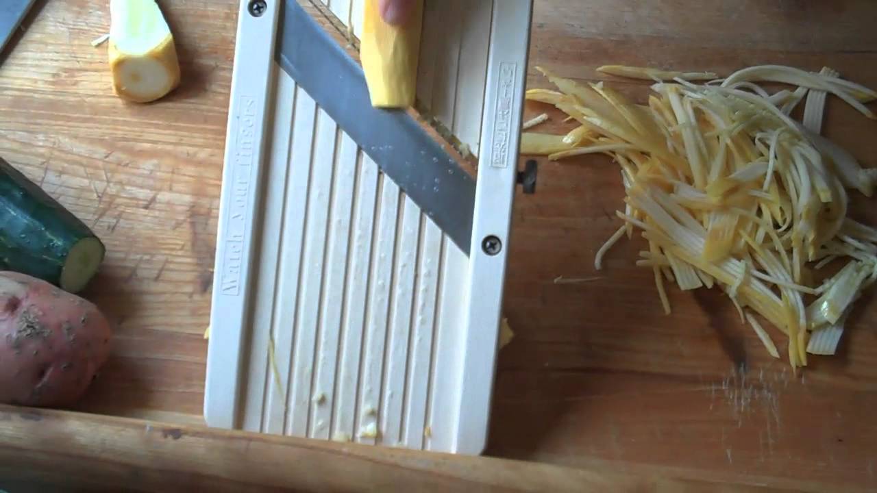Benriner Mandolin Vegetable Slicer/shredder Small